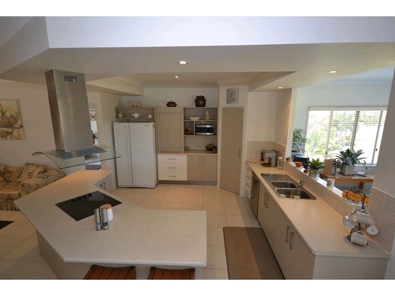 21 Gregory Terrace, Moore Park Beach QLD 4670