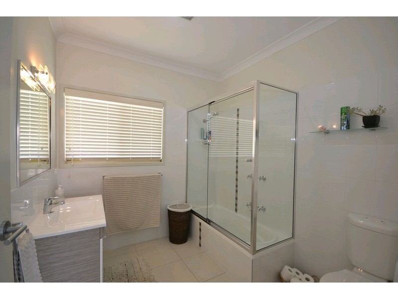 21 Gregory Terrace, Moore Park Beach QLD 4670