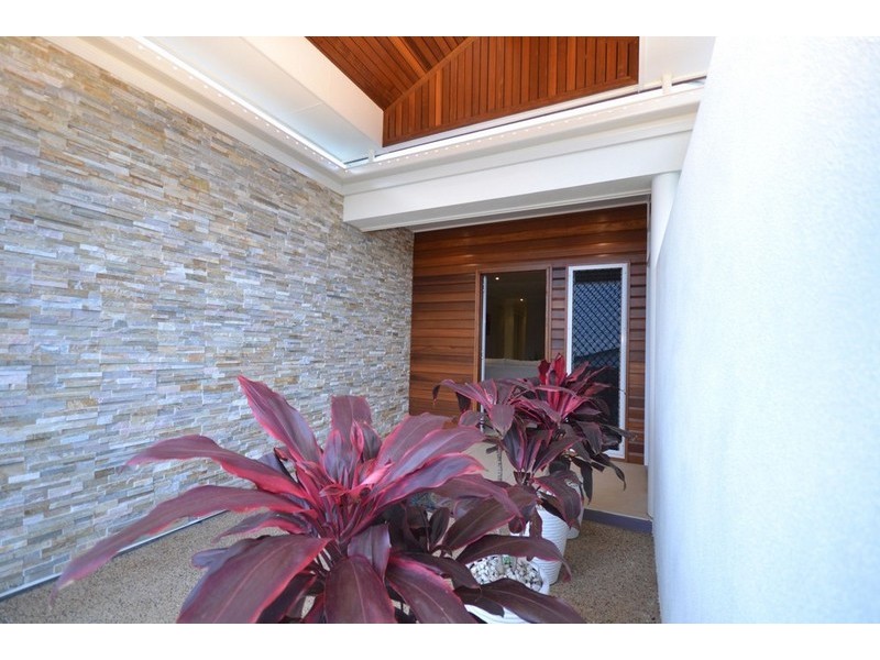 2 Freshwater Drive, Branyan QLD 4670