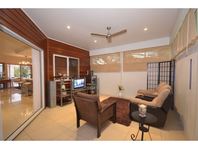 2 Freshwater Drive, Branyan QLD 4670