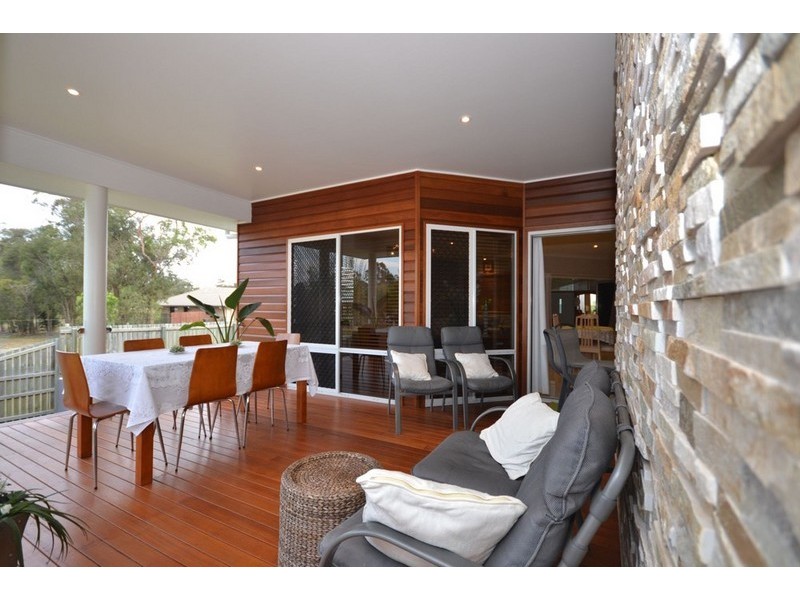 2 Freshwater Drive, Branyan QLD 4670