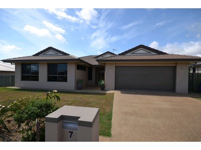 7 Fierro Drive, Bargara QLD 4670