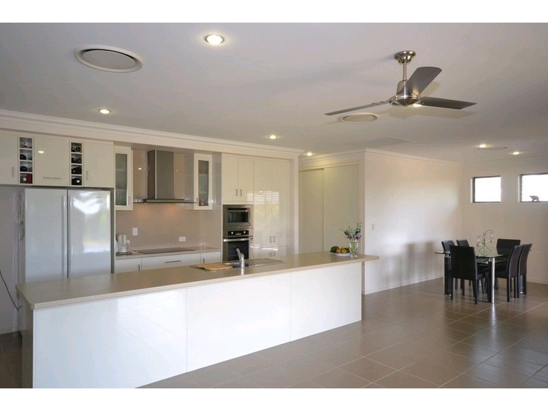 7 Fierro Drive, Bargara QLD 4670