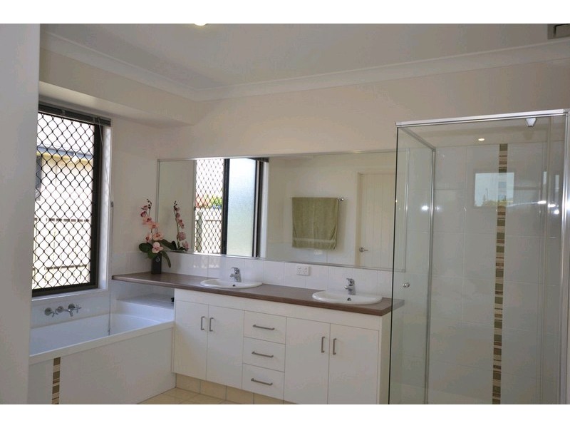 7 Fierro Drive, Bargara QLD 4670
