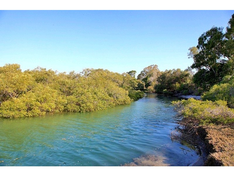 52 Frizzells Road, Woodgate QLD 4660