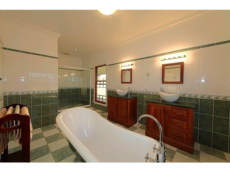 52 Frizzells Road, Woodgate QLD 4660