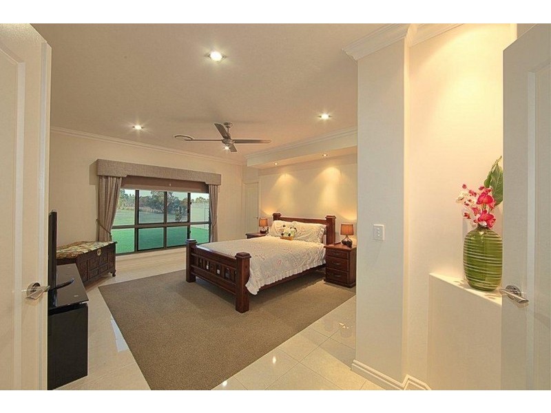 25 Pinto Avenue, Branyan QLD 4670