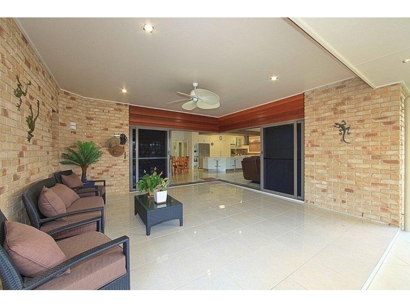 25 Pinto Avenue, Branyan QLD 4670