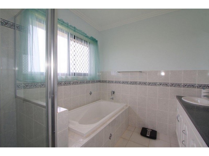 174 Shelley Street, Burnett Heads QLD 4670