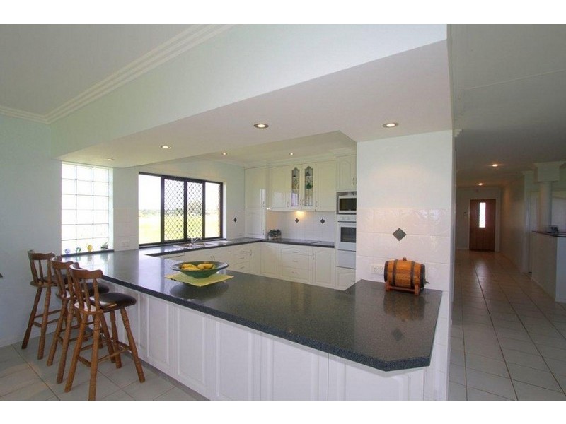 174 Shelley Street, Burnett Heads QLD 4670