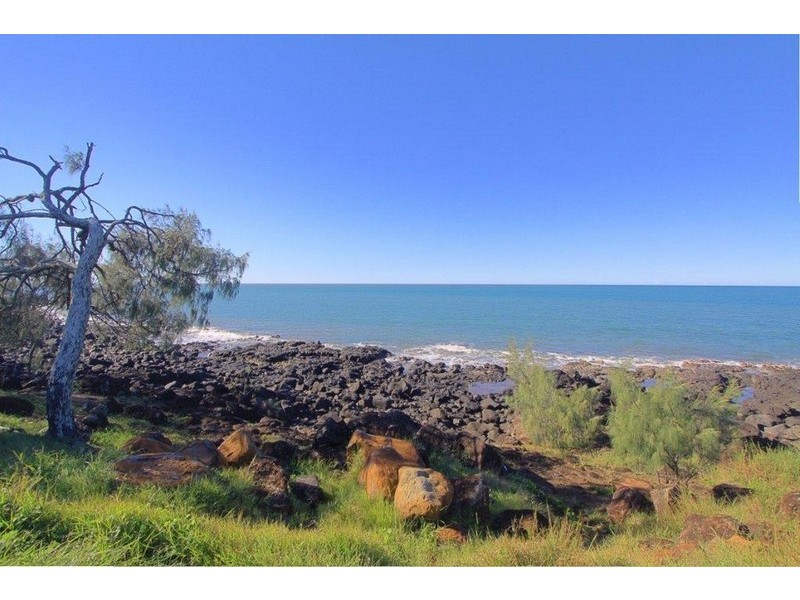 174 Shelley Street, Burnett Heads QLD 4670