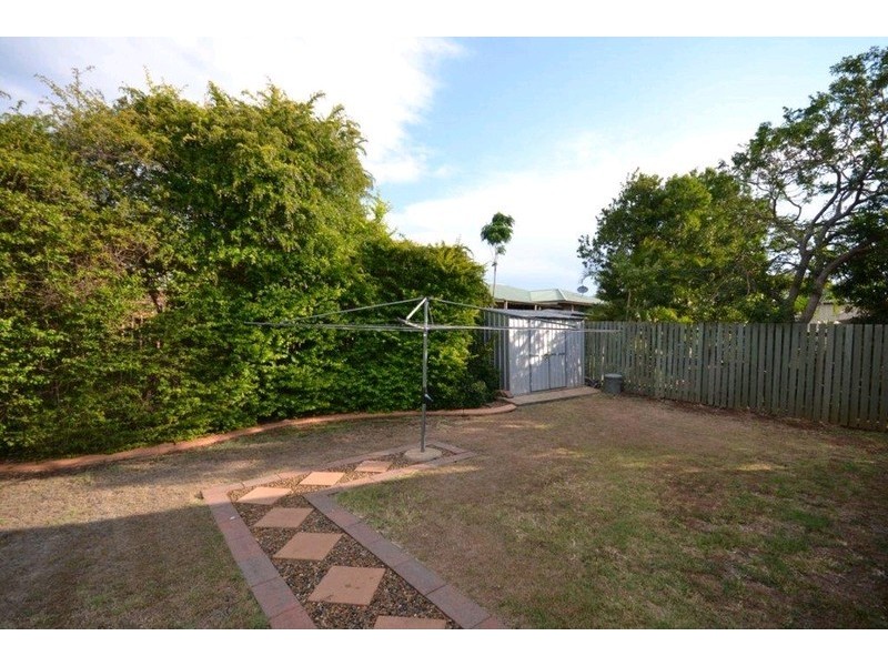 19 Swan Drive, Kalkie QLD 4670