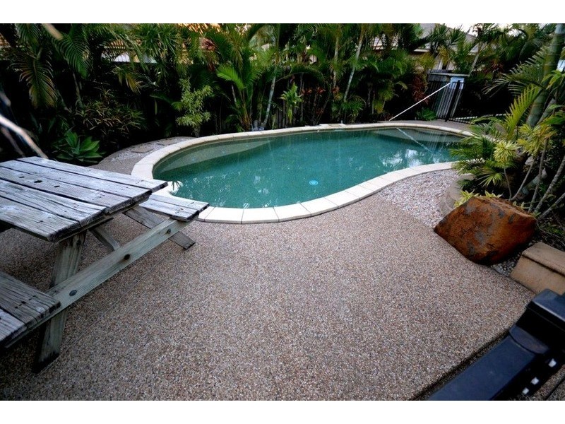 4 Luke Court, Bargara QLD 4670