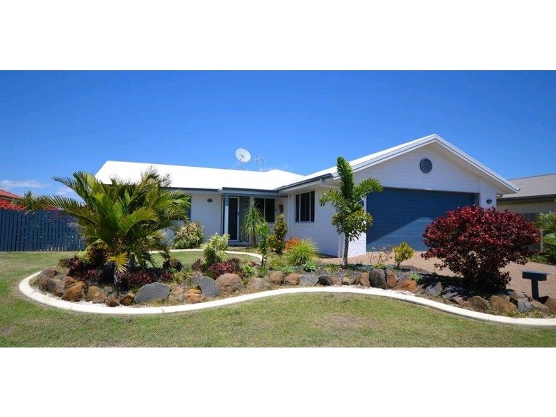 32 Explorers Way, Bargara QLD 4670