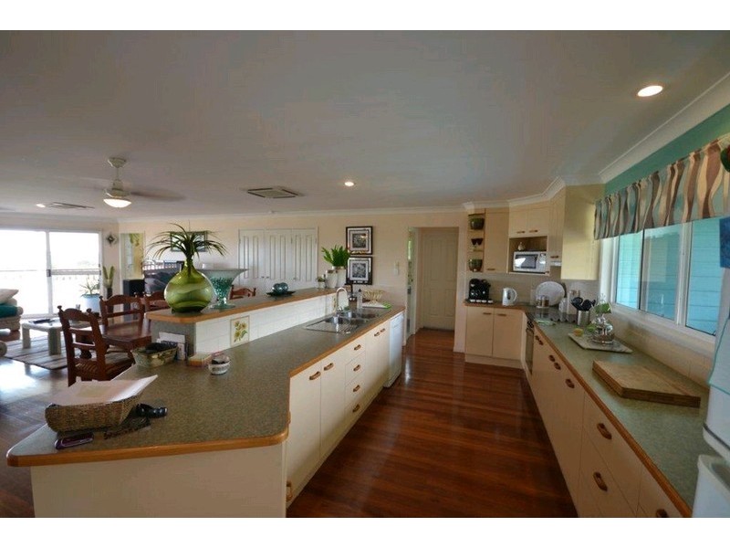 34 Lihs Street, Elliott Heads QLD 4670