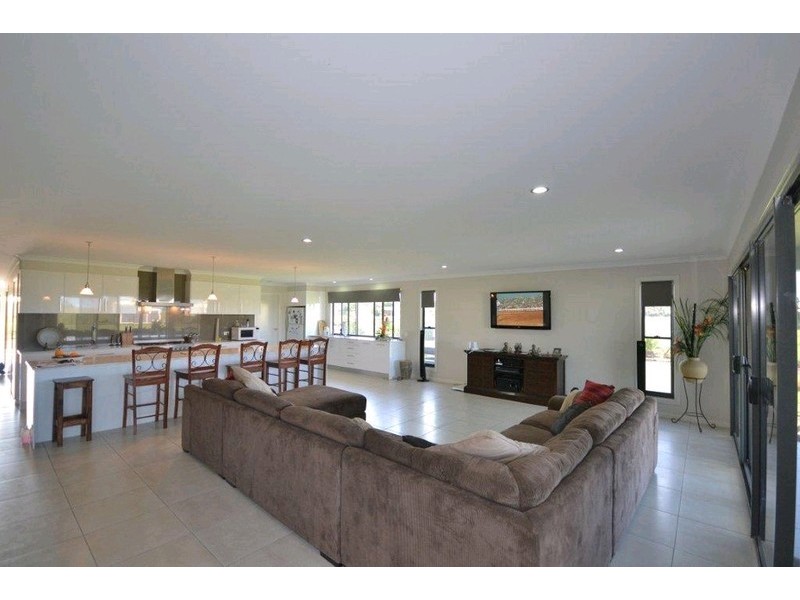 3 Watchbell Street, Innes Park QLD 4670