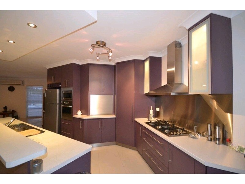 21 Back Hill Drive, Coral Cove QLD 4670