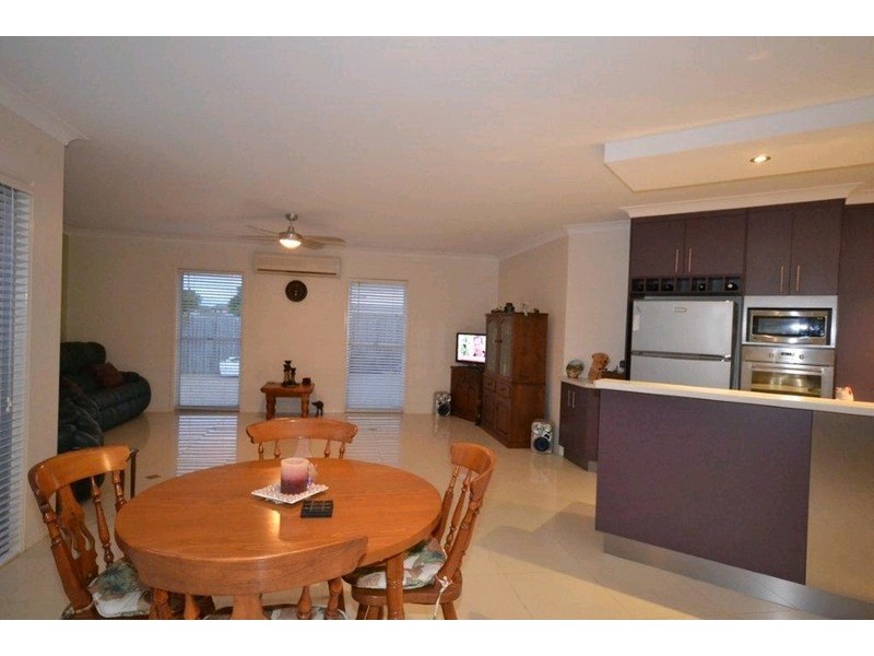 21 Back Hill Drive, Coral Cove QLD 4670