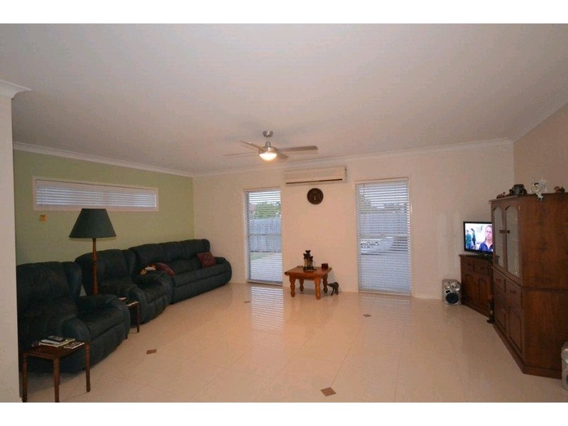 21 Back Hill Drive, Coral Cove QLD 4670