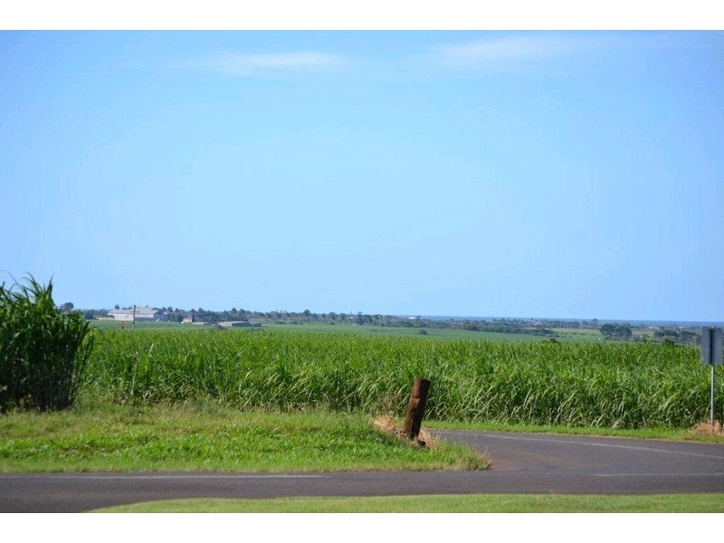 4 Rehbein Avenue, Qunaba QLD 4670