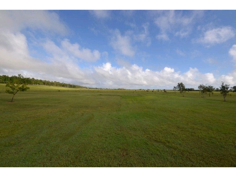 446 Moore Park Road, Moore Park Beach QLD 4670