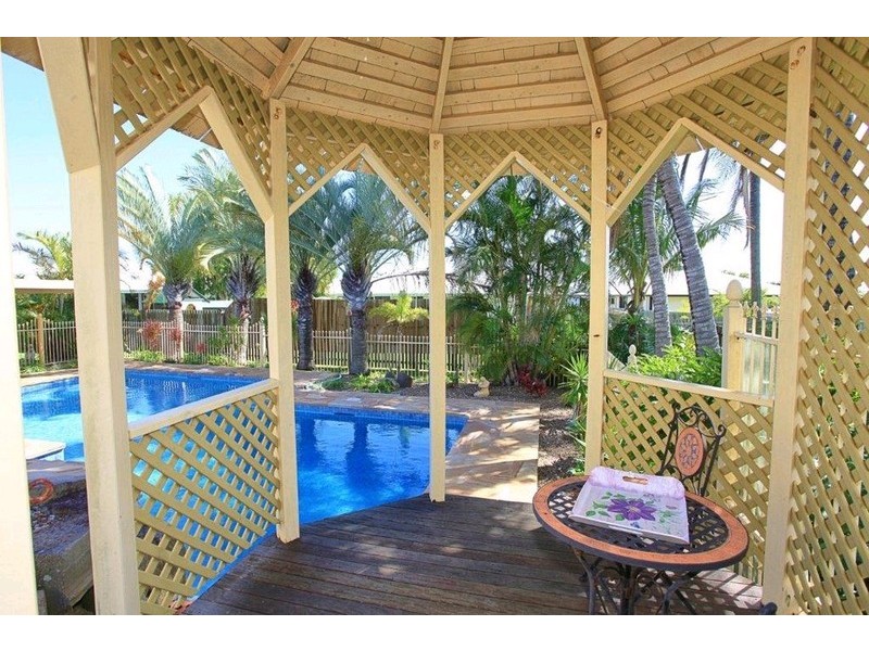 155 Hughes Road, Bargara QLD 4670