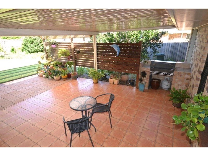 17 Palmer Avenue, Bargara QLD 4670