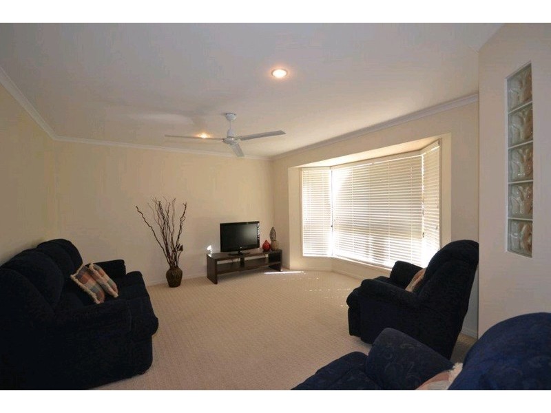 17 Palmer Avenue, Bargara QLD 4670