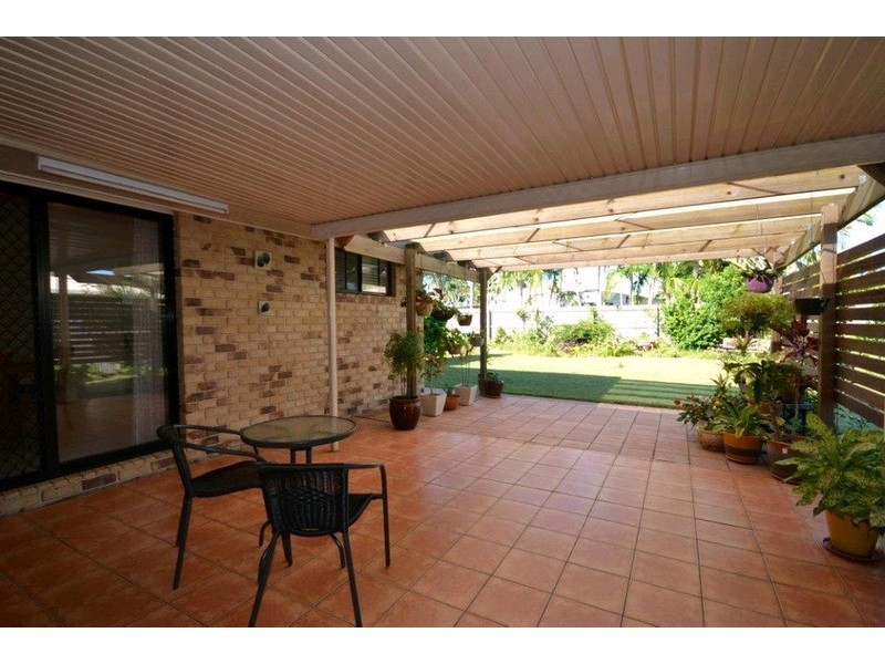 17 Palmer Avenue, Bargara QLD 4670