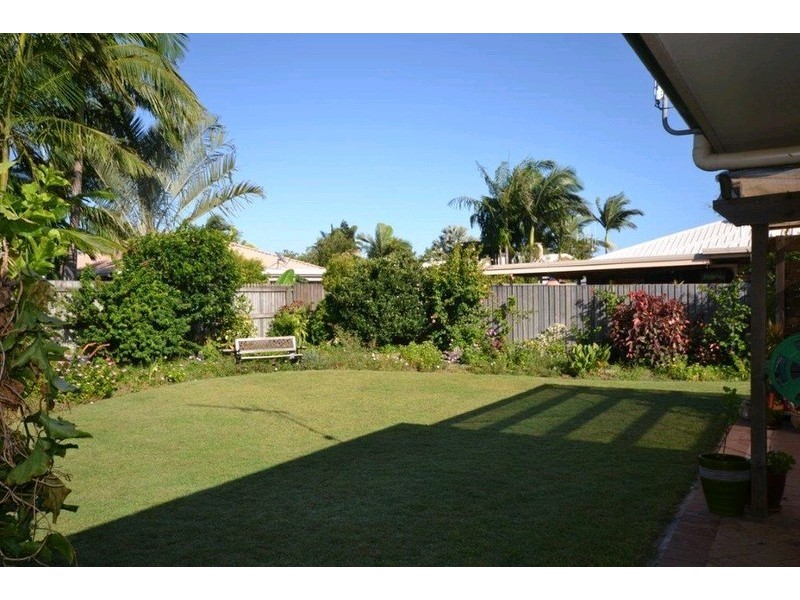 17 Palmer Avenue, Bargara QLD 4670