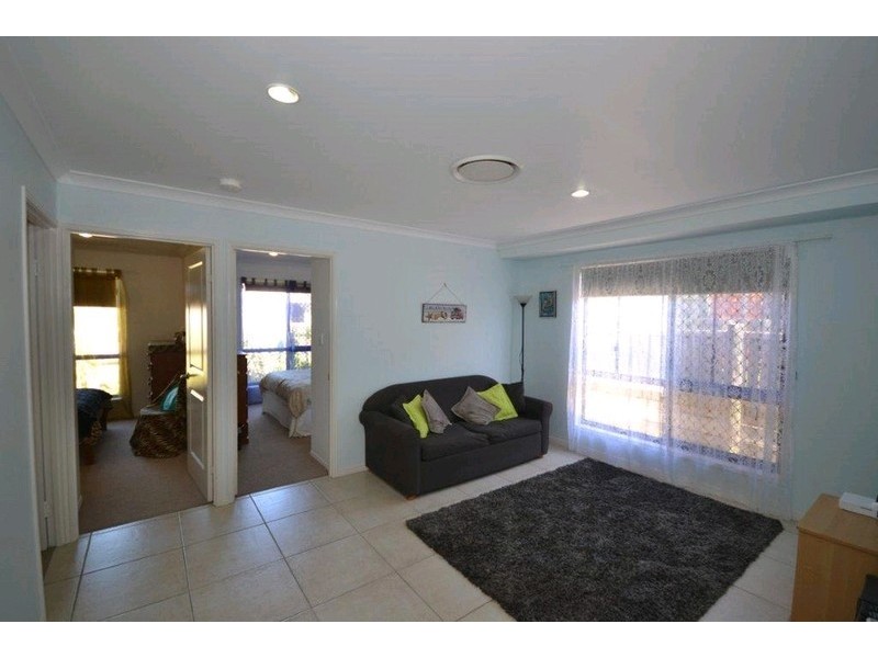 16 Bisdee Street, Coral Cove QLD 4670