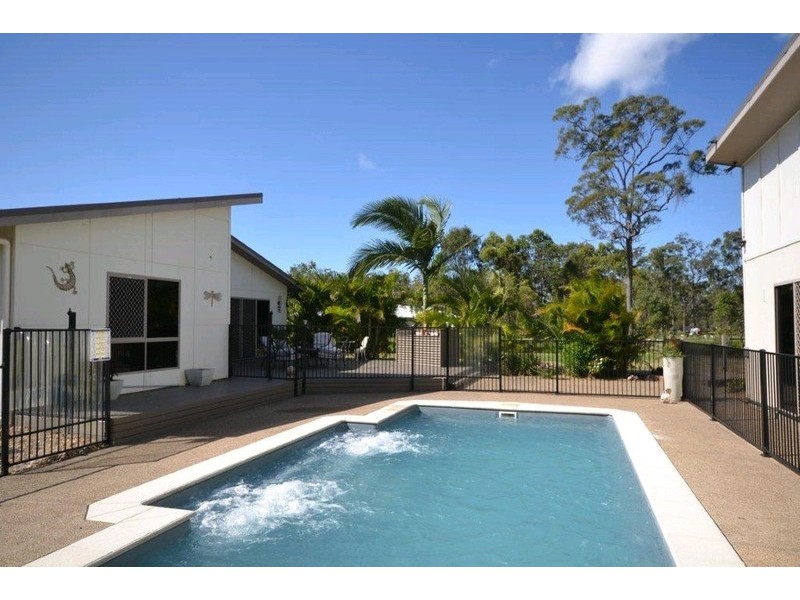 40 Whistler Close, Moore Park Beach QLD 4670