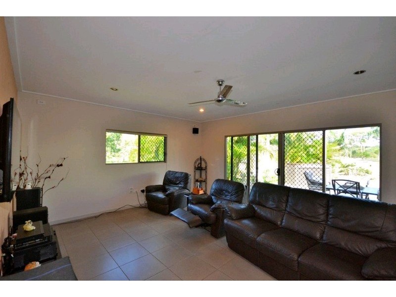 40 Whistler Close, Moore Park Beach QLD 4670