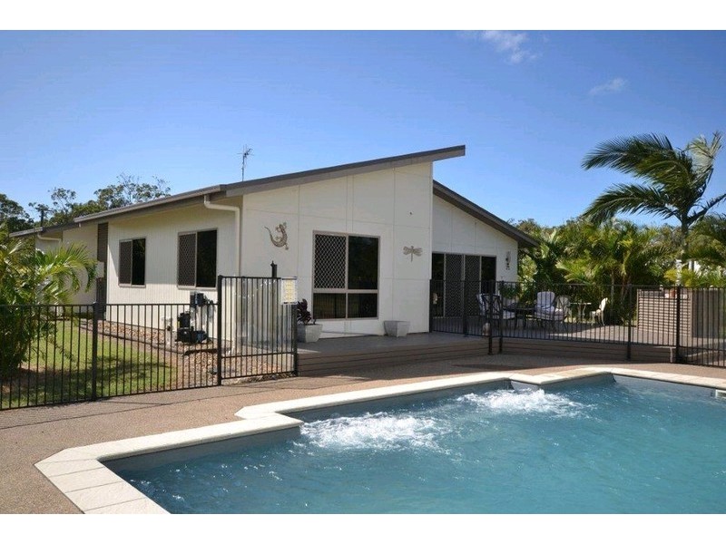 40 Whistler Close, Moore Park Beach QLD 4670