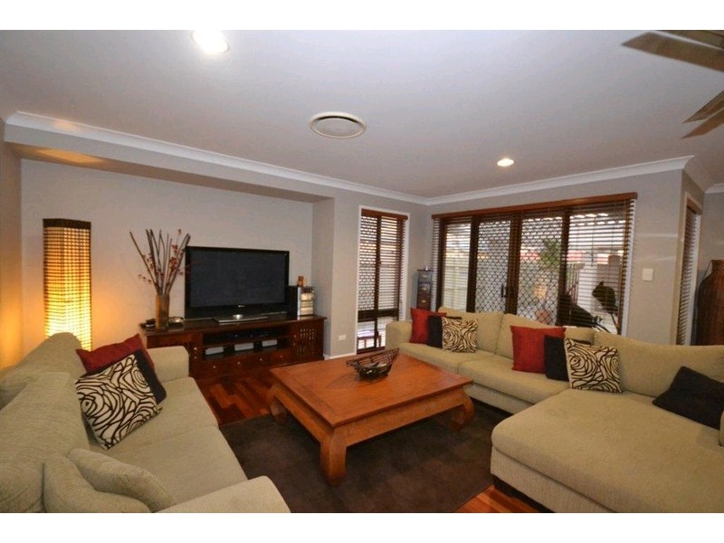 22 Hay Street West, Avenell Heights QLD 4670