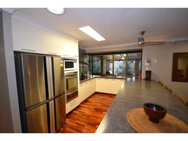 22 Hay Street West, Avenell Heights QLD 4670