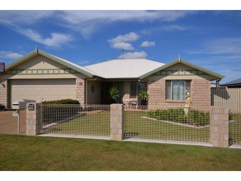 25 Clearview Avenue, Thabeban QLD 4670