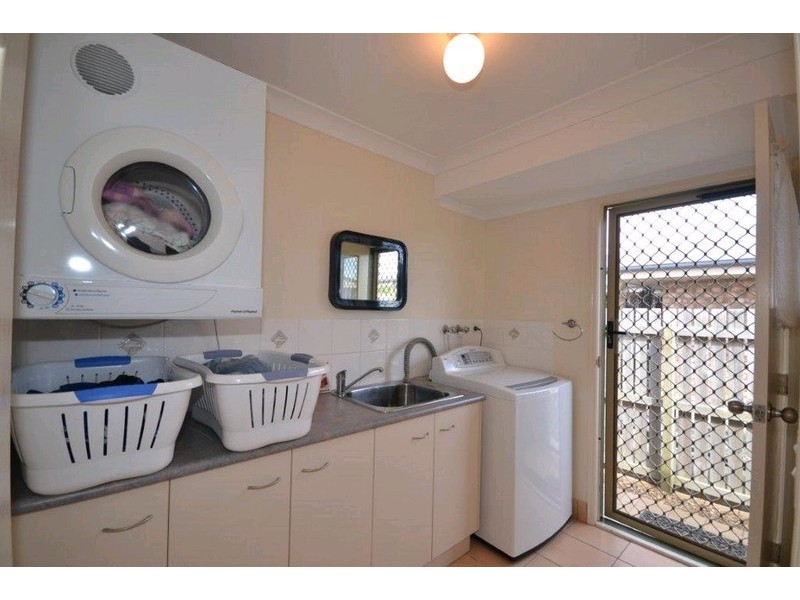 25 Clearview Avenue, Thabeban QLD 4670