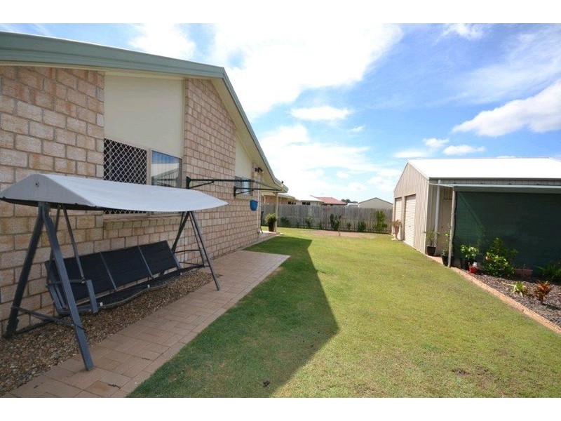 25 Clearview Avenue, Thabeban QLD 4670