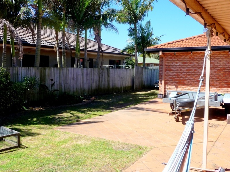 11 Walnut Court, Birkdale QLD 4159
