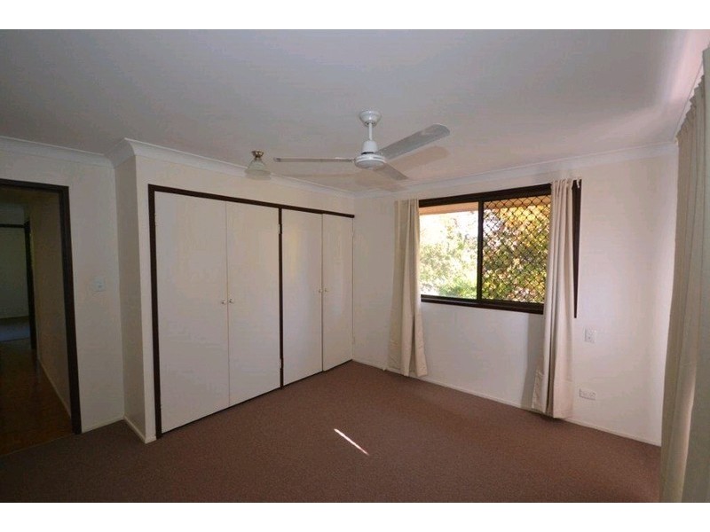 2 Vandenberg Street, Avenell Heights QLD 4670