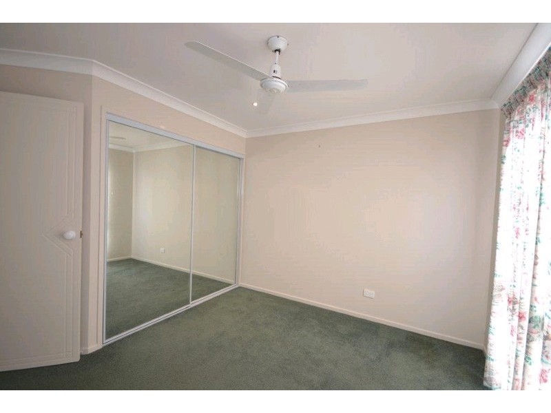 10 Tarni Street, Coral Cove QLD 4670