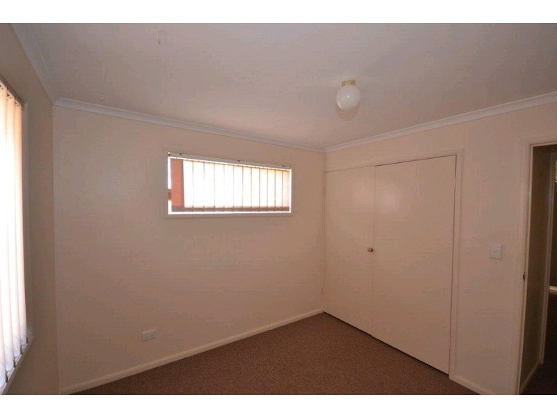 8 Pecton Place, Avenell Heights QLD 4670