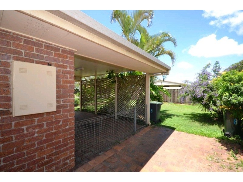 8 Pecton Place, Avenell Heights QLD 4670