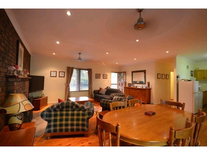 105 Woods Road, Sharon QLD 4670