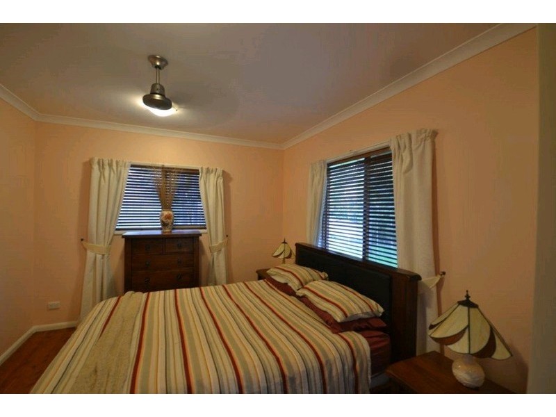 105 Woods Road, Sharon QLD 4670