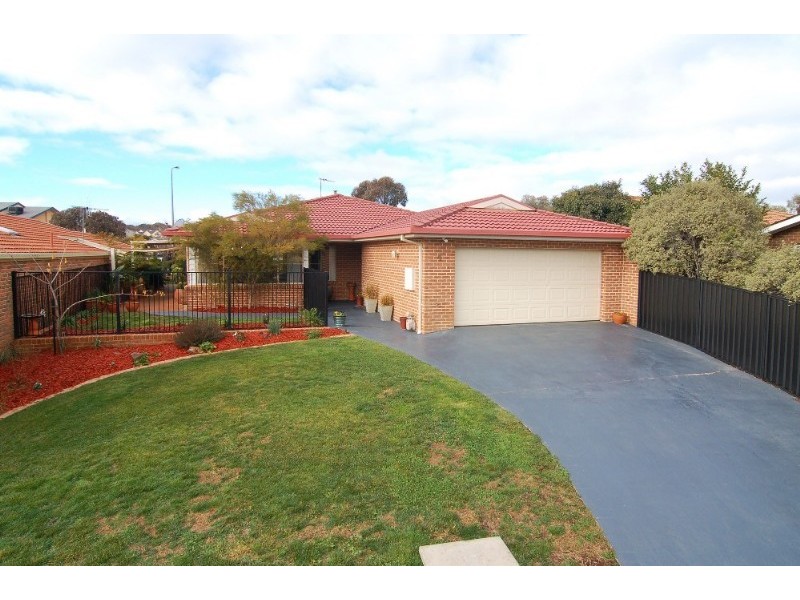 4 Painter Place, Palmerston ACT 2913