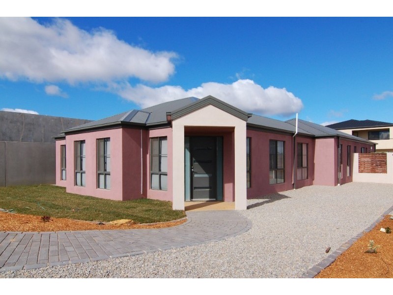 22 Mary Gillespie Avenue, Gungahlin ACT 2912