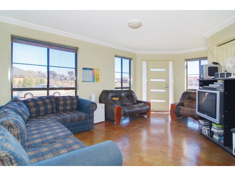22 Mary Gillespie Avenue, Gungahlin ACT 2912
