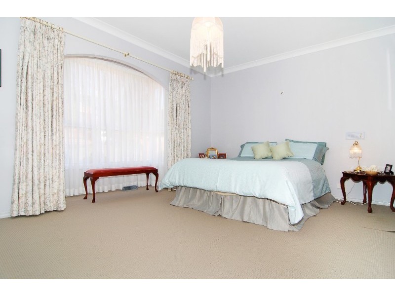 77 Weddin Circuit, Palmerston ACT 2913